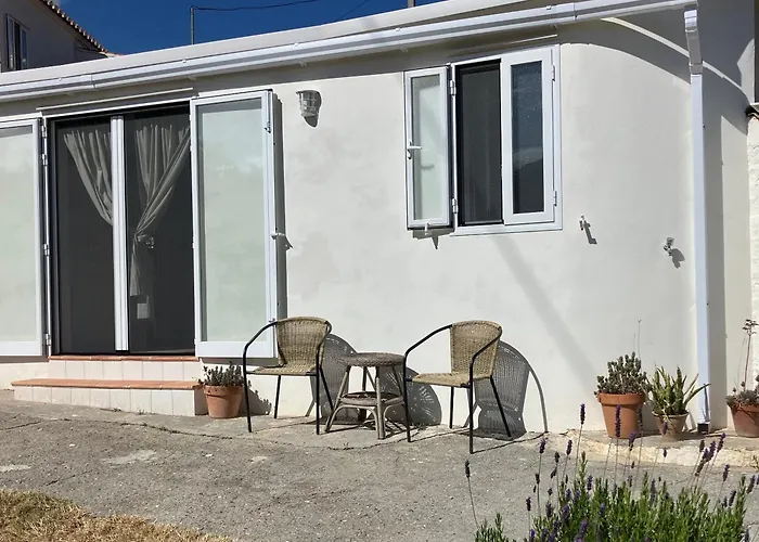 La Penita - Sunny Guesthouse With Private Pool And Garden